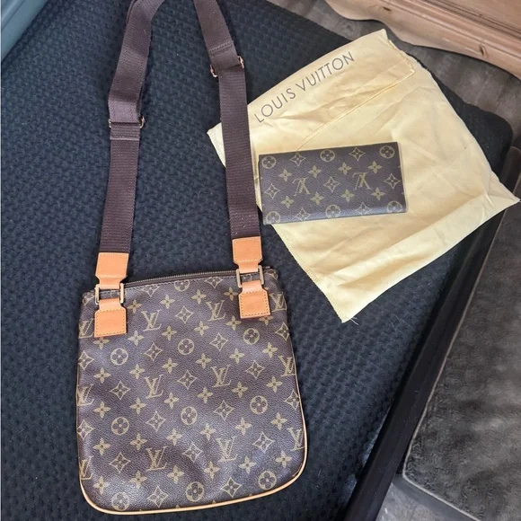 Louis Vuitton Brown Monogram Crossbody Bag - Picture 2 of 6